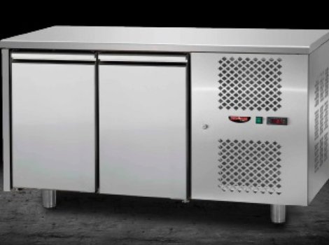Стіл холодильний Tecnodom TF02MIDGN (310 л)