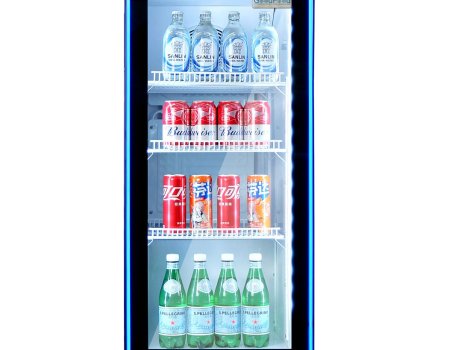 GoodFood Шафа холодильна для напоїв BC170NBW2LEDBLUE чорна-біла