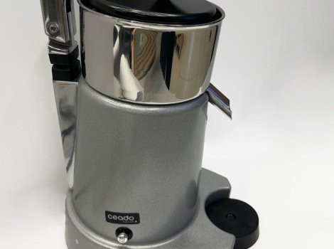 СОКОВИЖИМАЛКА CEADO ДЛЯ ЦИТРУСОВИХ З ПРЕСОМ SL98